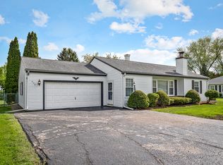 630 Barrington Ave, East Dundee, IL