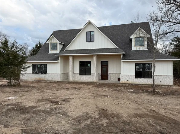 5012 Paulo Ct, Bryan, TX 77808