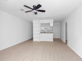 16016 Green Manor Dr #D, Humble, TX 77396