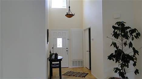 1st image of 544 Via De La Valle Unit E