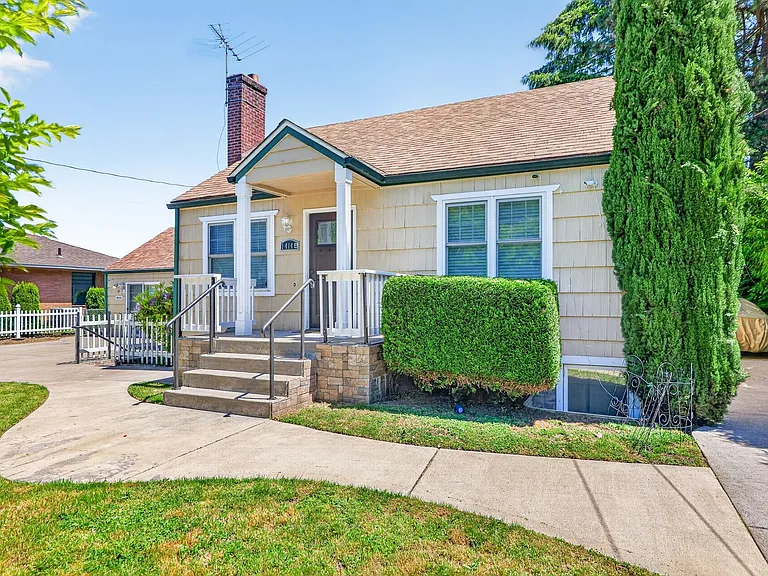 1414 NE 109th Ave #A — Photo 4