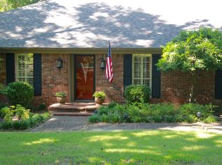 20 Inverness Cir, Little Rock, AR 72212