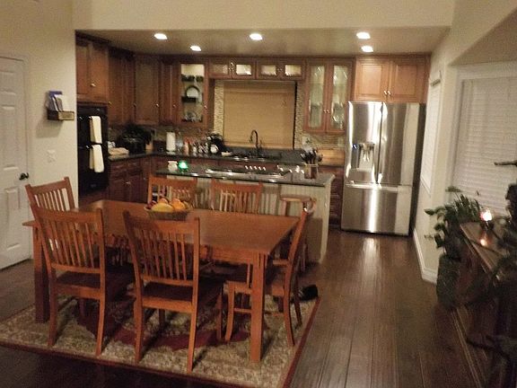 Dining & Kitchen