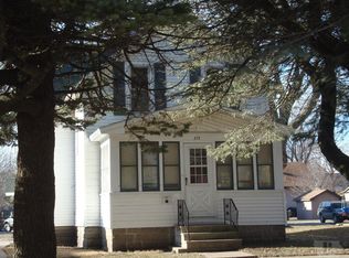 213 N Lincoln Ave, Eagle Grove, IA 50533