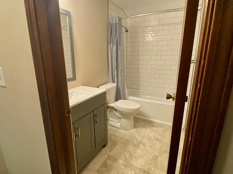 435 Baker Dr #B — Photo 10