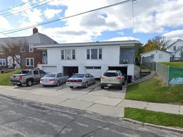 410-412 N Lake St, Manitowoc, WI