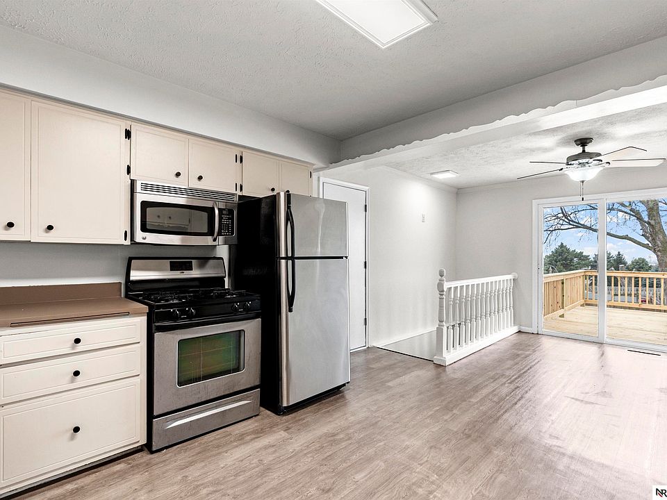 1st image of 8612 S 38th Ave