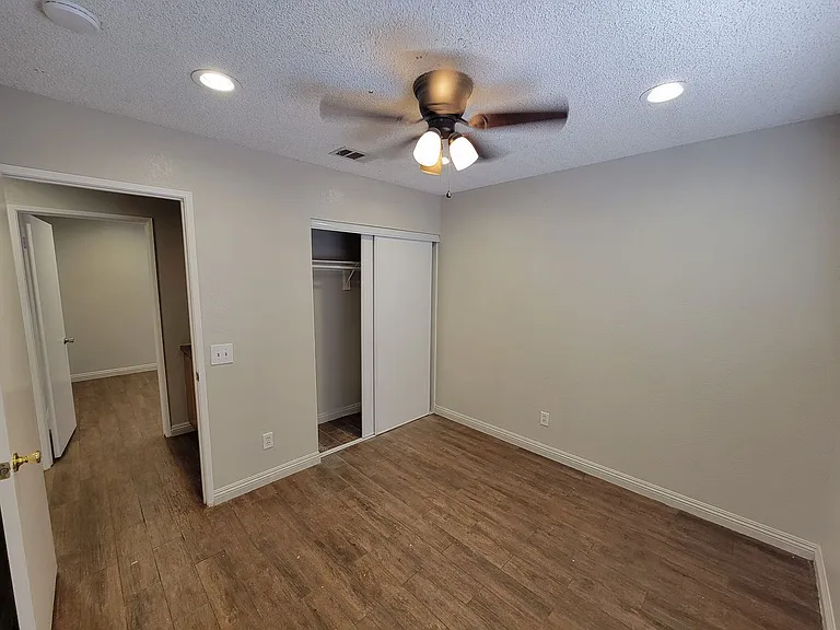 861 W Legion Rd — Photo 8