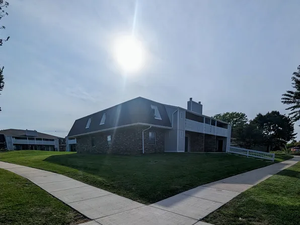 9913 W Fountain Ave, Milwaukee, WI 53224