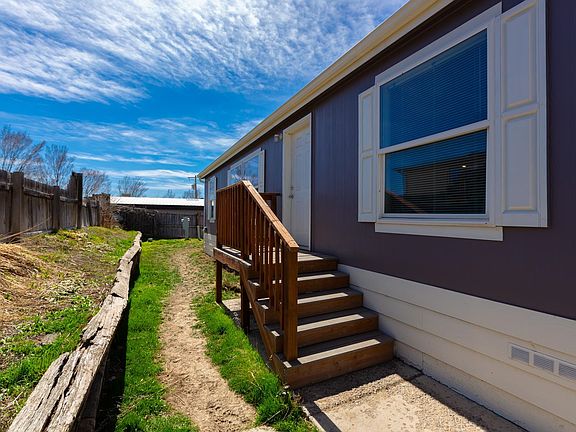 4th image of 1045 Carbonera Ave