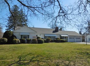 90 Tatham Hill Rd, West Springfield, MA 01089