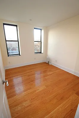 Rented by Newcastle Realty Services | media 34