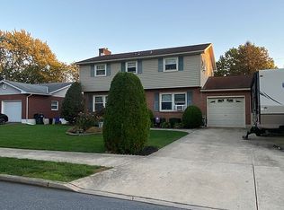 1927 Pinehurst Rd, Bethlehem, PA 18018