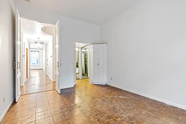 Rented by Compass | media 39