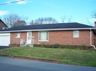 134 Olive St, Princeton, WV 24740