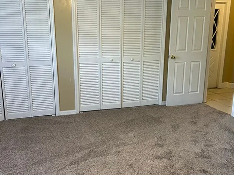 2949 N Covington Dr — Photo 23