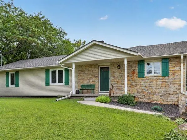 10615 Kill Creek Rd, De Soto, KS 66018