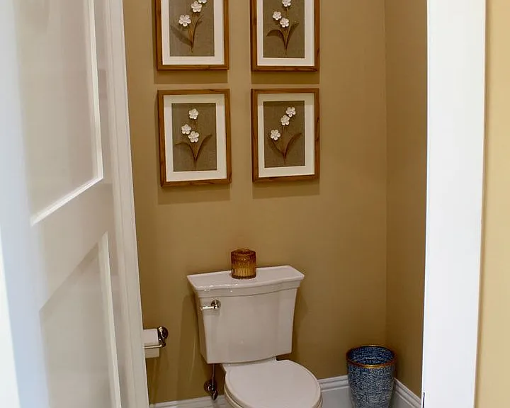 224 N Riverside Dr — Photo 25