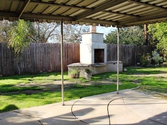 Backyard patio/fireplace