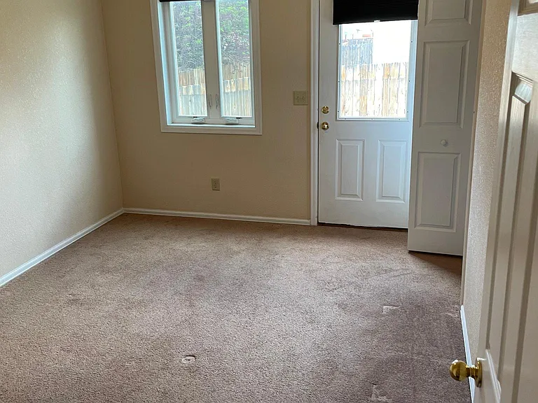 1011 Person St — Photo 6