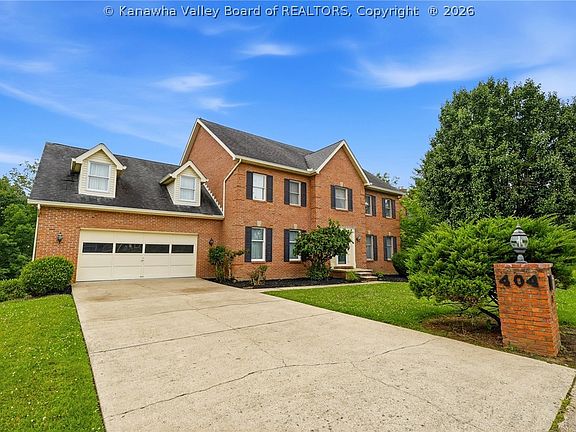 3rd image of 404 Woodbridge Dr