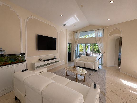 3rd image of 9576 Taormina Street