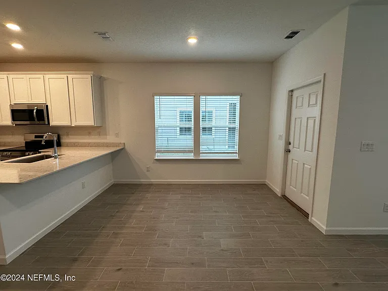 4387 Leeward Breeze Loop — Photo 14