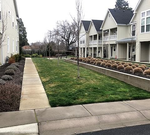 3rd image of 515 G St APT 353