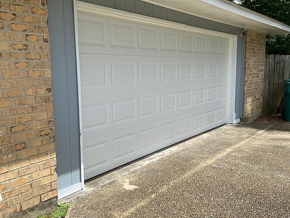 3rd image of 25861 Shadowbrook Ave