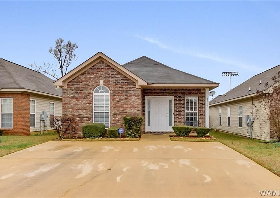 1st image of 9816 Moonlight Dr
