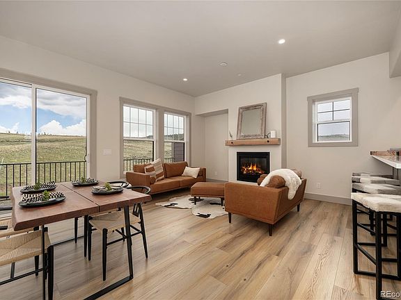 3rd image of 231 Eagle Ridge Circle