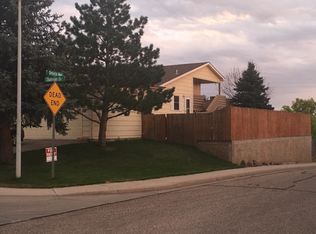 4703 Sullivan St, Cheyenne, WY 82009