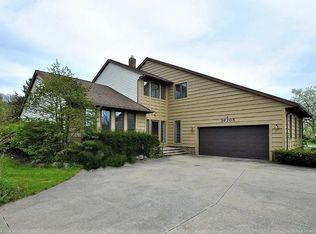 36205 Bainbridge Rd, Solon, OH 44139