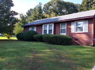 1102 N 3rd St, Lanett, AL 36863
