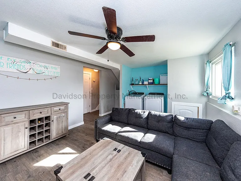 332 Longfellow Dr — Photo 11