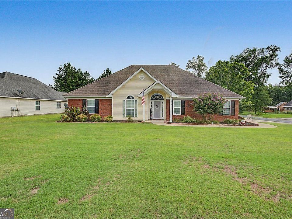 1st image of 2 Sleepy Oaks Trl NE