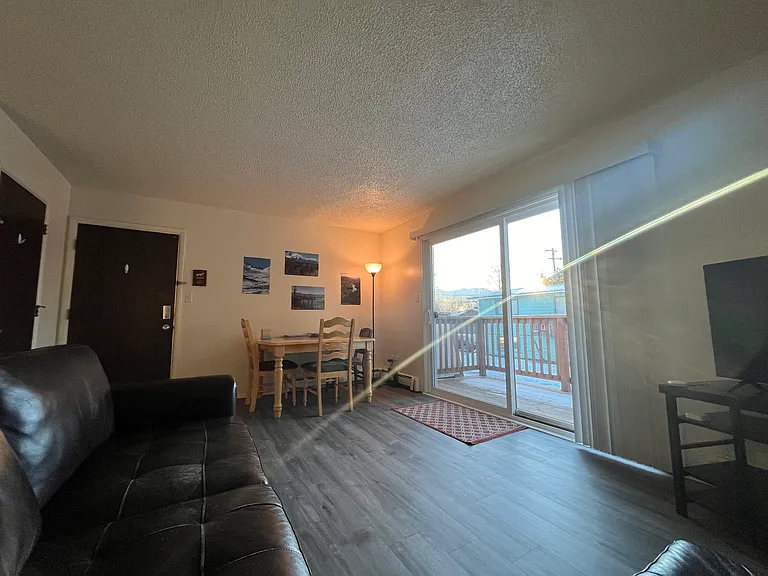 2232 Maudest Pl — Photo 8