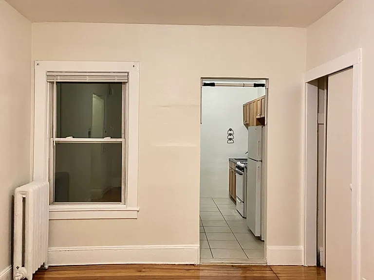 132 Oxford St #1 — Photo 6