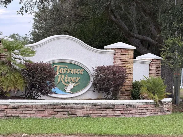 7461 Terrace River Dr, Temple Terrace, FL 33637