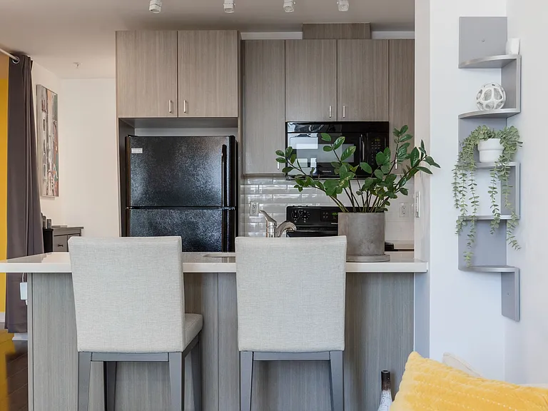 85 Robinson St #1010 — Photo 6