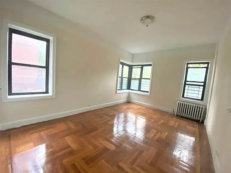 3920 Bronx Blvd #1G — Photo 2