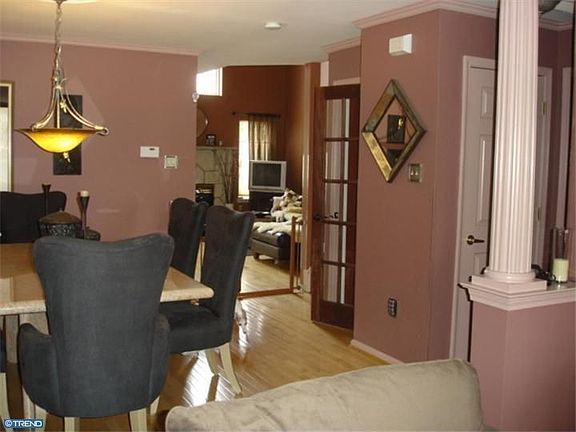 5th image of 50 Hearthstone Ln