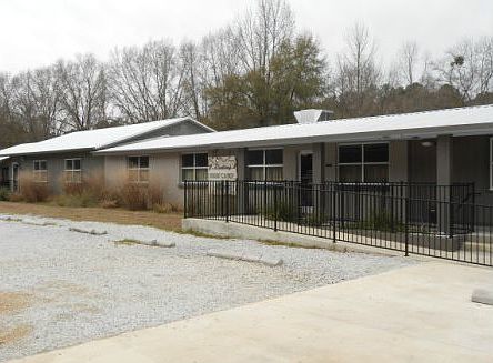 2nd image of 1051 Eufaula Hwy