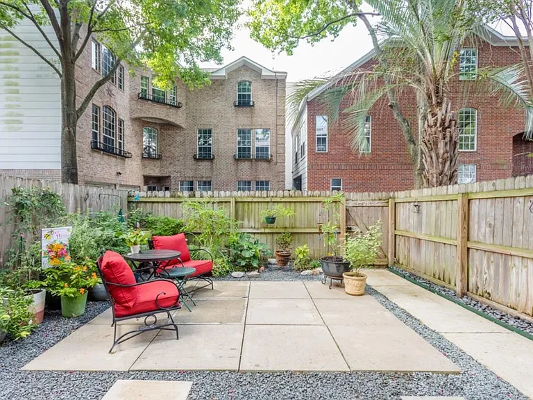5235 Blossom St — Photo 24