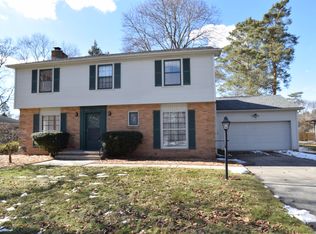 1020 Balfour St, Midland, MI 48640