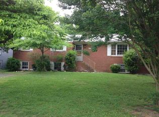 925 Saint Clair Ave #B, Charlottesville, VA 22901