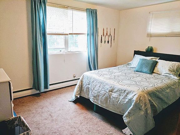 4th image of 2020 Pillsbury Ave S #101