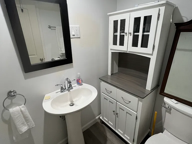 1025 Main St #3B — Photo 8