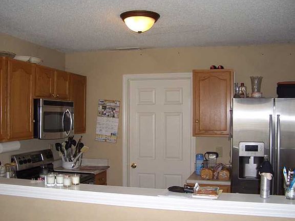 4th image of 1189 Kenwood Dr