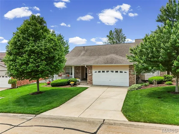 2915 Mac Arthur Dr #31, Saint Charles, MO 63301